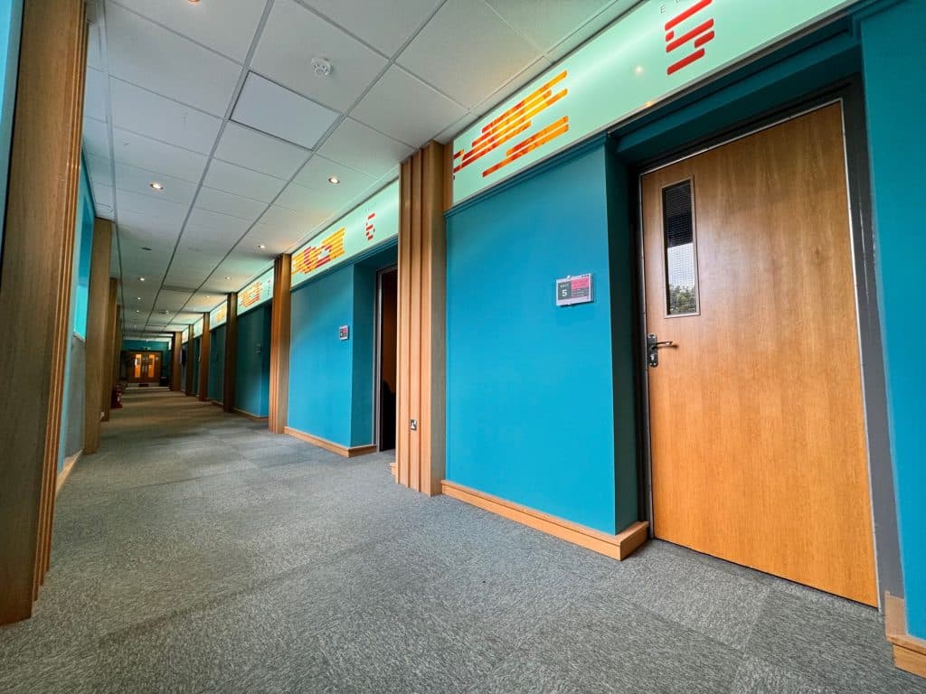 L16 Studios edit corridor